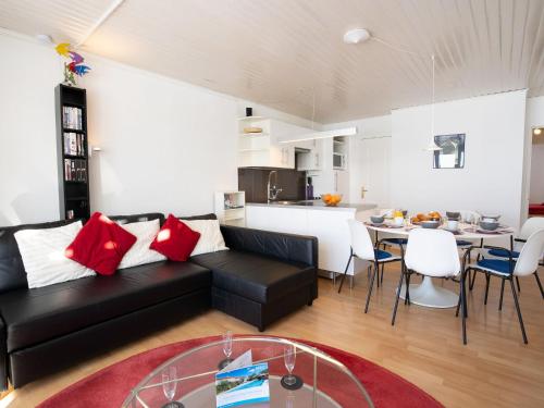 Apartment Neige d'or - Val Claret-2 by Interhome