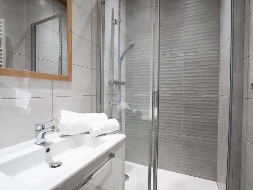 Apartment Le Curling B - Val Claret-22 by Interhome