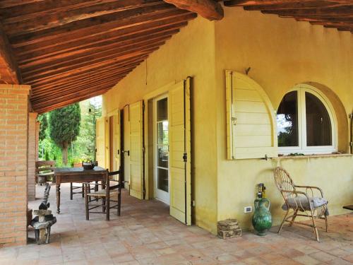 A patio or other outdoor area at Holiday Home Erbe by Interhome