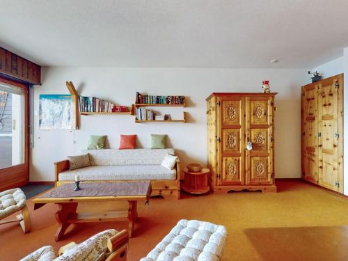 Posezení v ubytování Studio Hameau A04 by Interhome