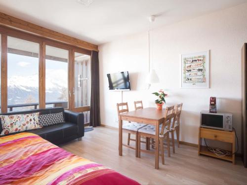 Apartment Greppon 17 by Interhome