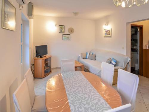 Apartment Ana-1 by Interhome
