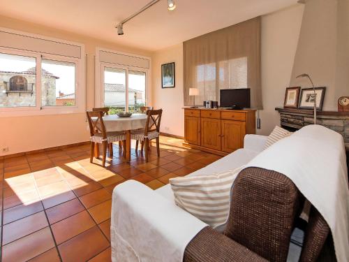 TV a/nebo společenská místnost v ubytování Holiday Home Estiu by Interhome