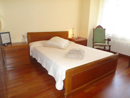 Ένα ή περισσότερα κρεβάτια σε δωμάτιο στο Apartment Olot by Interhome