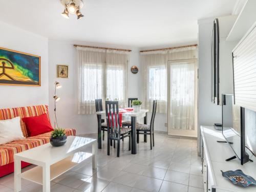 Apartment Club Nautic-9 by Interhome