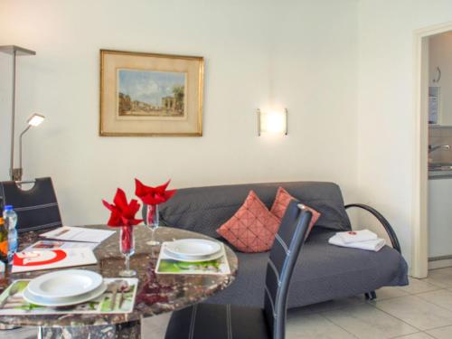 Afbeelding uit fotogalerij van Apartment Residenza Lido-1 by Interhome in Locarno
