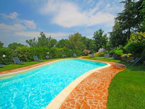 Swimming pool sa o malapit sa Villa Borgo Monticelli-2 by Interhome