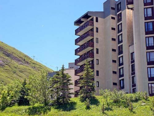 Studio Le Slalom - Val Claret-3 by Interhome