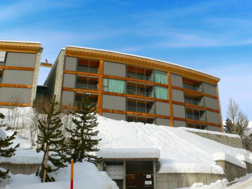 Apartment Residenz Cresta Kulm B26 by Interhome v zimě