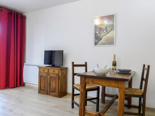 Studio Le Pramouny-2 by Interhome