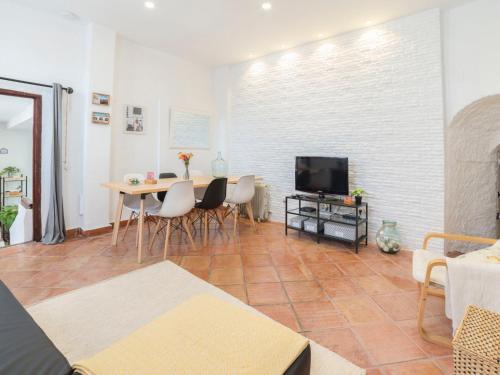 Holiday Home Cueva de Lindaraja by Interhome