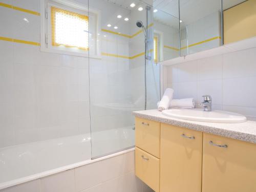 Apartment Le Prariond - Val Claret-11 by Interhome