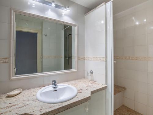 Apartment Les Grandes Balmes I et II - Le Lac-10 by Interhome