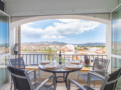 Apartment Sant Maurici-24 by Interhome