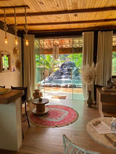 Χώρος καθιστικού στο Loft Mandalua