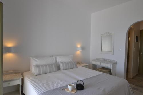 Gallery image of Artemis Hotel in Antiparos Town