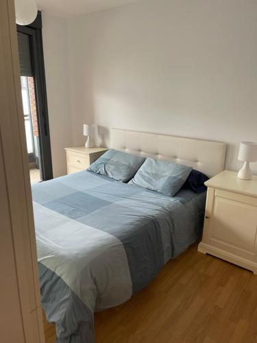 Postel nebo postele na pokoji v ubytování Relájate en Ramales de la Victoria, apartamento con piscina y parking