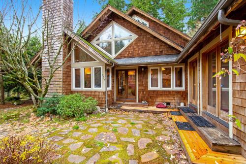 Gallery image of Bainbridge Island Retreat in Fletcher Bay