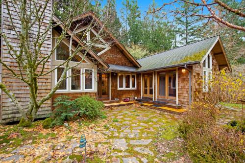 Gallery image of Bainbridge Island Retreat in Fletcher Bay