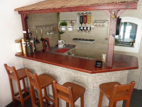 Kuchyň nebo kuchyňský kout v ubytování Chez Isabelle et Guy B&B