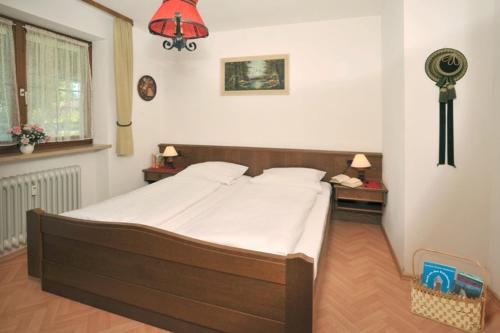 Postel nebo postele na pokoji v ubytování Ferienwohnung Schlögl