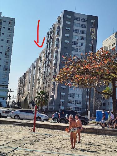 Επισκέπτες που μένουν στο cantinho jardim
