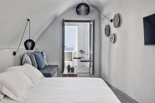 Alisaris Cave Suites