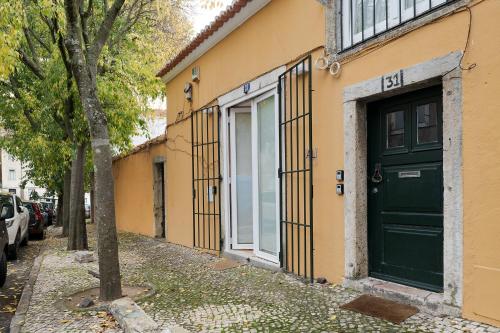 The Yellow House - Duplex