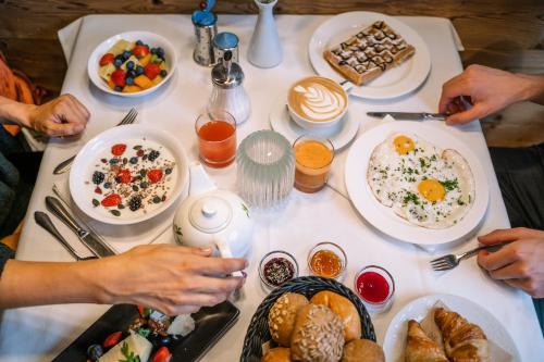 Jídlo v hotelu nebo okolí