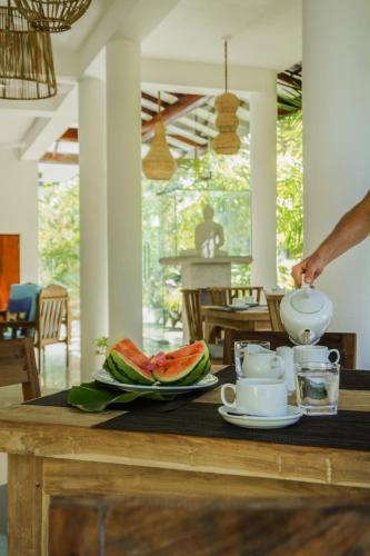 Jídlo v hotelu nebo okolí