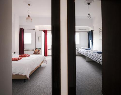 Modern 2 Bedroom Apartment Next to Metro - Marousi