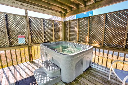 Decked Out – Photos 4