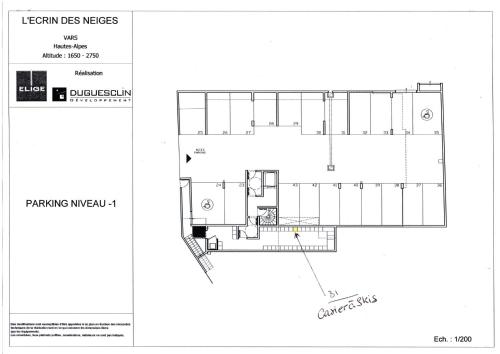 a plan and a diagram of a building at Spacieux et Fonctionnel dans Ecrin des Neiges in Vars