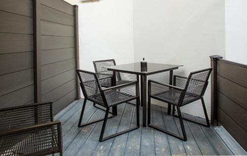 Main Square Luxury Apartment