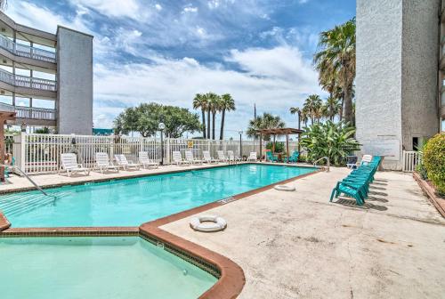 Gallery image of Resort-Style Condo with Balcony on North Beach! in Corpus Christi