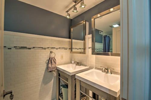 Ванна кімната в Wintergreen Resort Villa Less Than 2 Mi to Ski Slopes