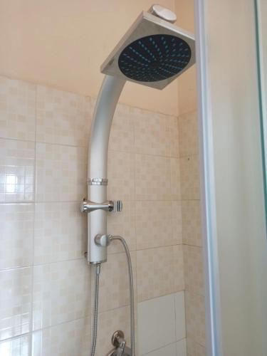 Ένα μπάνιο στο Ficodindia Rooms