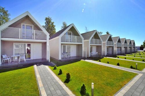 Holiday homes with terraces close to the beach