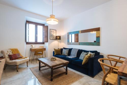 Apartment in former monastery With patio in City Centre Free ...