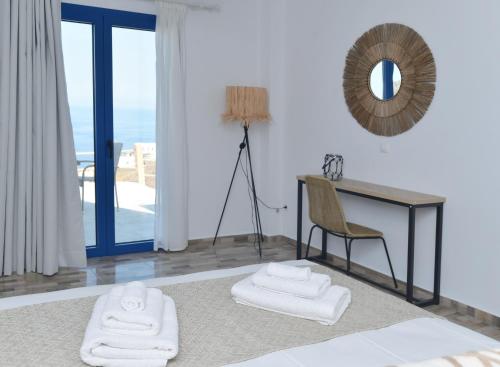 Postel nebo postele na pokoji v ubytování Kea live in Blue Villa with Pool - Cyclades