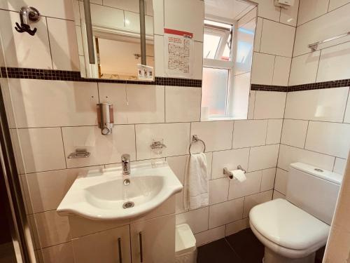 Gallery image of Anchor Guest House in London