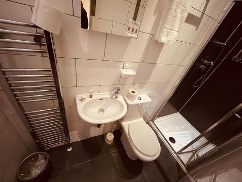 Gallery image of Anchor Guest House in London