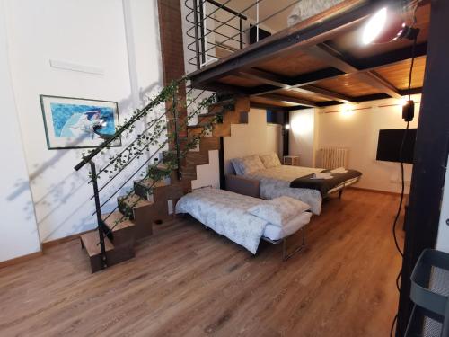 Гостиная зона в Navigli Area- New Loft FULLY EQUIPPED 5 pax