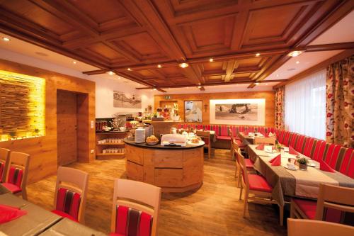 Posezení v ubytování Hotel Garni Binta