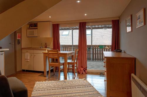 Kuchyň nebo kuchyňský kout v ubytování Hotel Piano 2 - Mont-St-Guibert - Louvain-la-Neuve