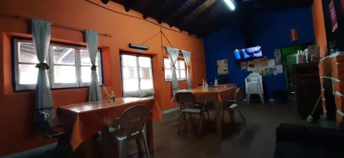 TV a/nebo společenská místnost v ubytování Hospedaje Don Alberto