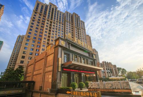 Skyworld Hotel – Photos 2