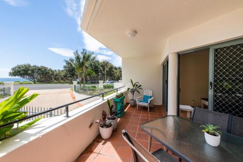 Un balcón o terraza de Breakers Unit 1 3 - LJHooker Yamba