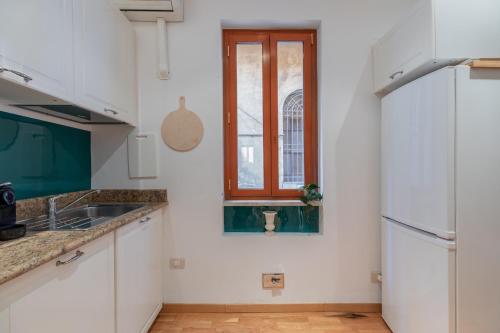 iFlat Spanish Steps Blue Apartment