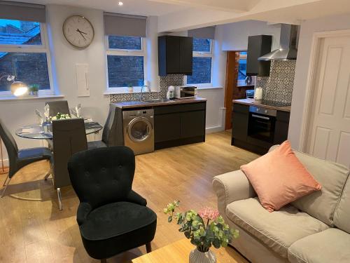 The Silk Mill - Free Parking, WiFi, Work Station, VERY central